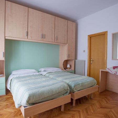 Albergo Italia Molveno Exteriör bild